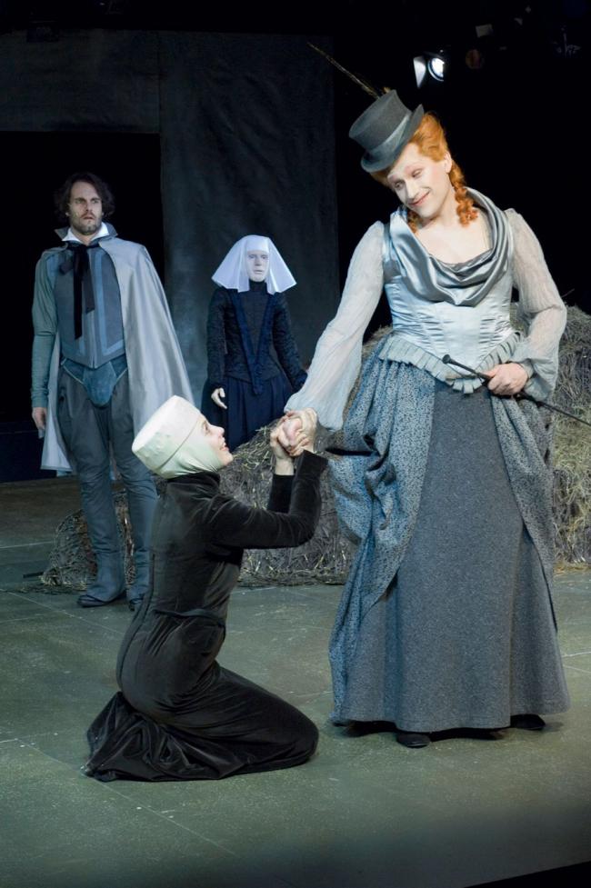 Foto von MARIA STUART von F. Schiller, Meret Hottinger, 2007